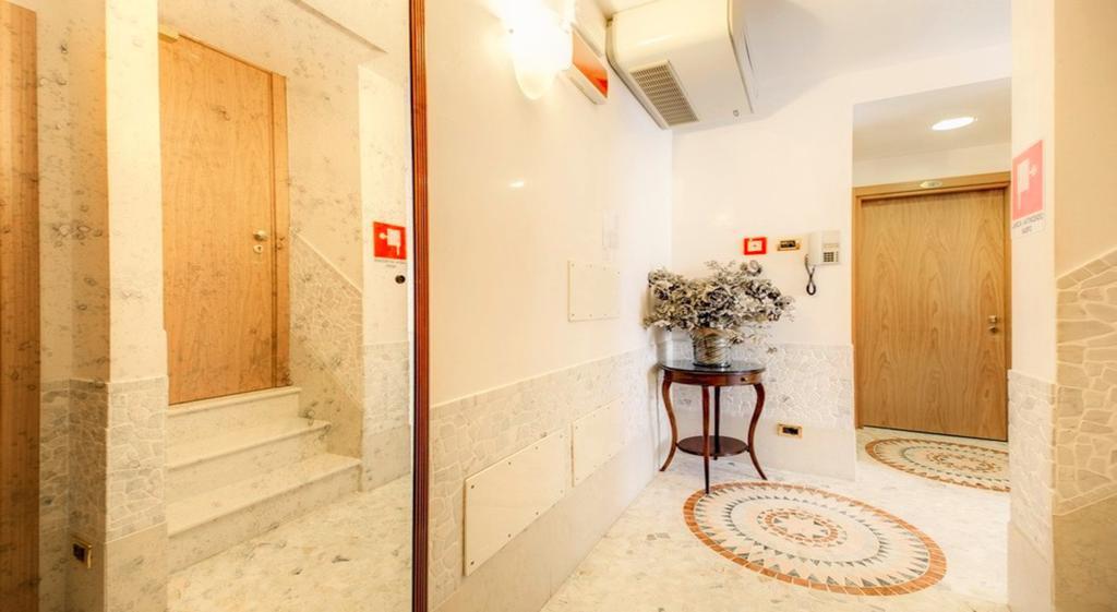 Antica Casa Carettoni Hotel Venice Exterior photo
